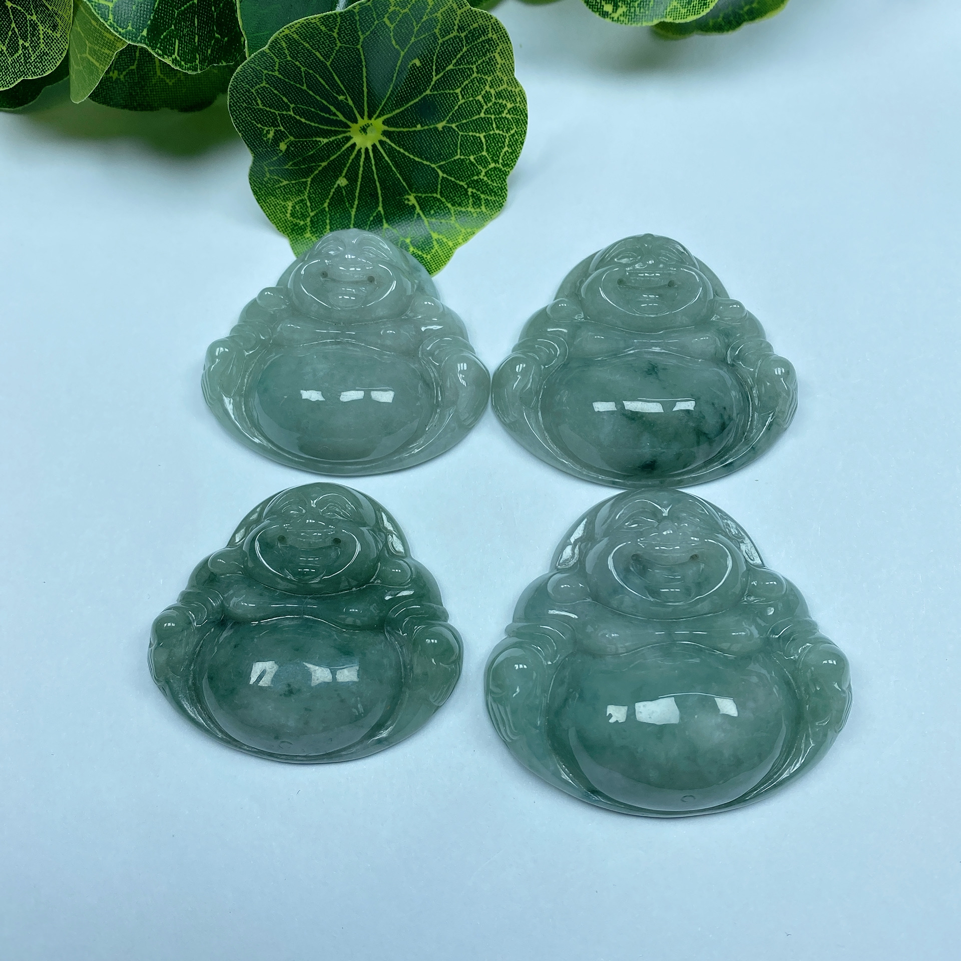 天然翡翠佛公吊坠 参考尺寸：37.8×43.4×7.2mm(多样性发其一)