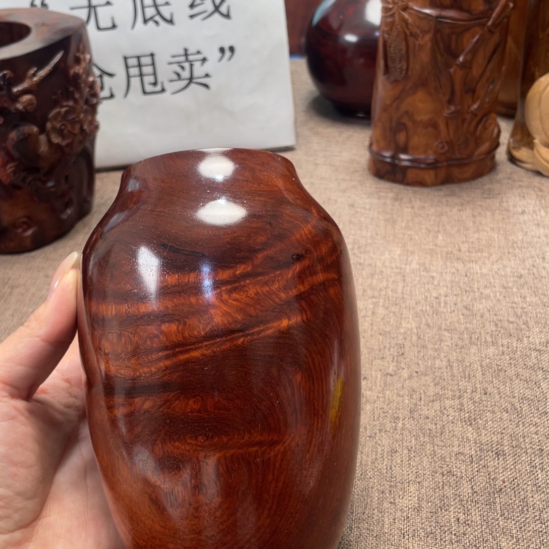 大果紫檀（缅甸花梨）花瓶