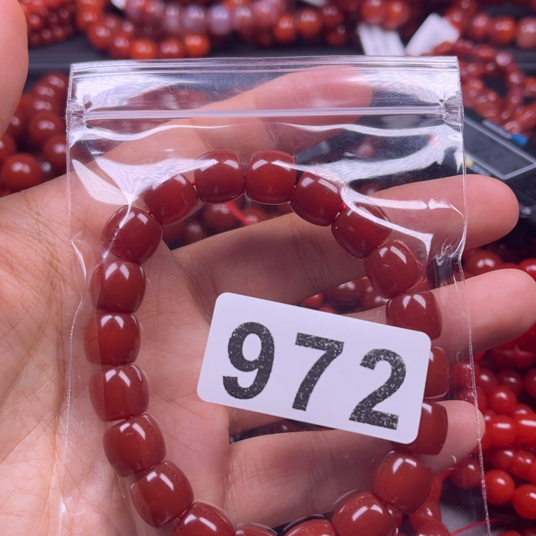 泽***睿玛瑙/玉髓手链未镶嵌