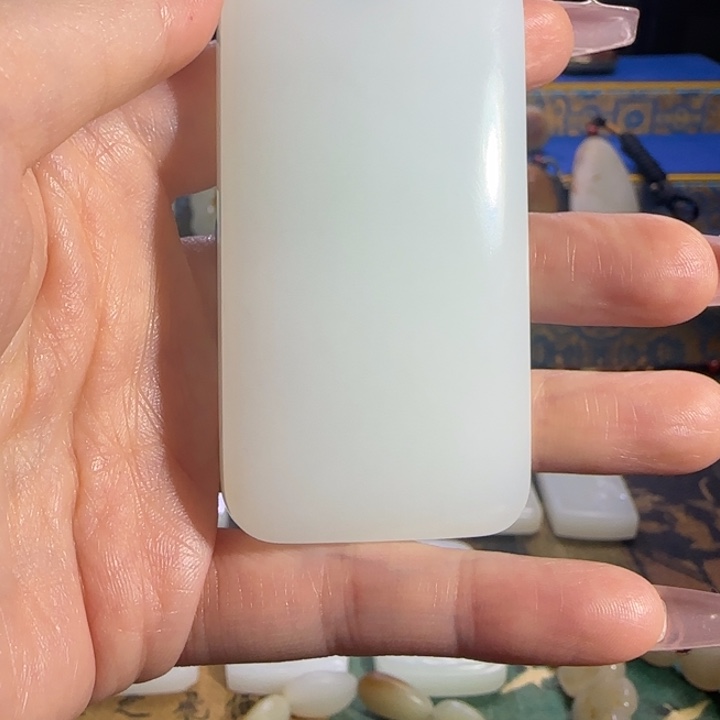 顿***悟和田玉（糖玉）未镶嵌颈饰