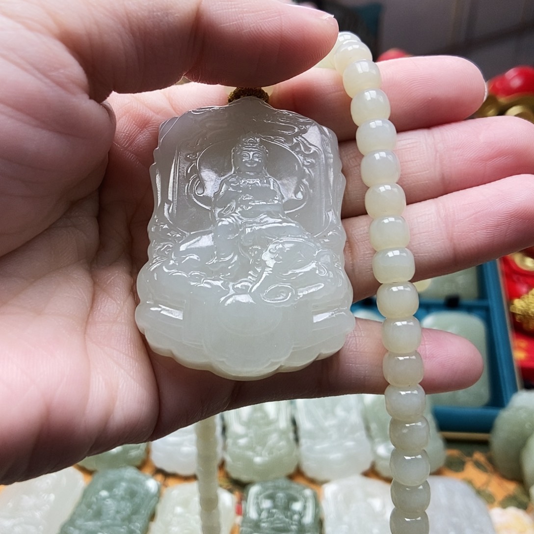 和田玉颈饰未镶嵌吉****吉