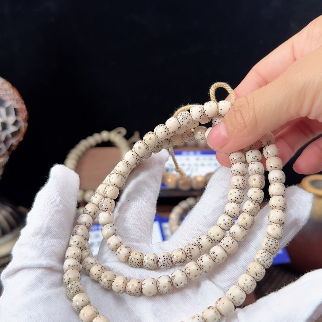 泽****大叶紫檀（黑酸枝木类）星月骨瓷白7x6