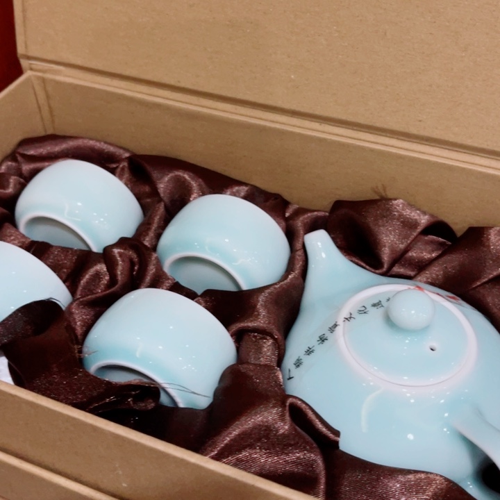 青瓷哈哈哈哈哈哈哈