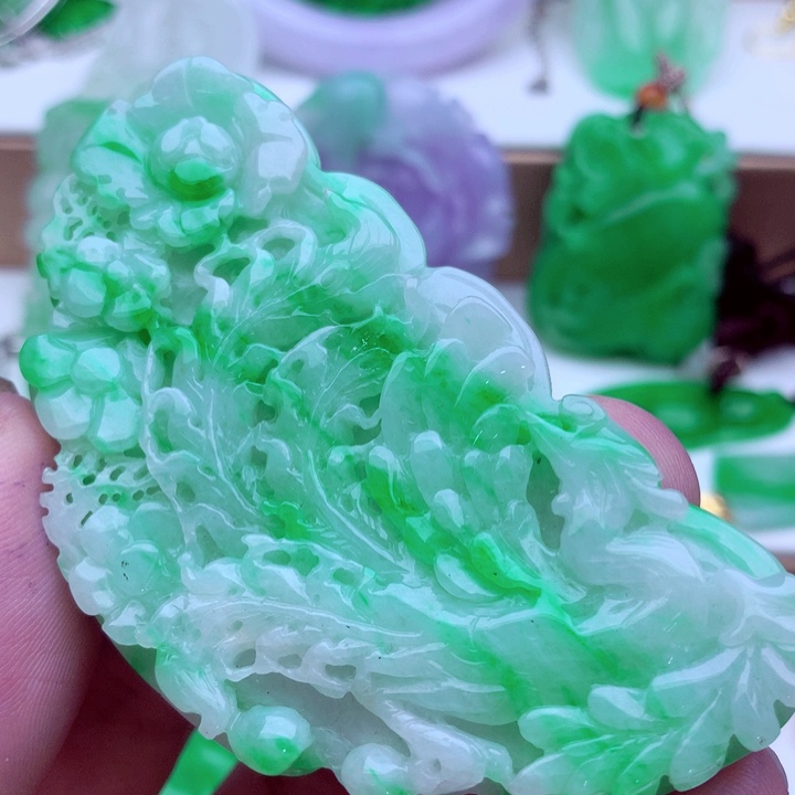 翡翠未镶嵌吊坠(不含链)