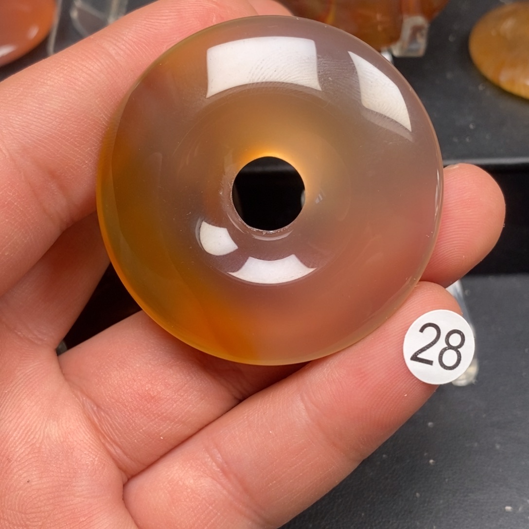 玛瑙/玉髓未镶嵌颈饰挂件