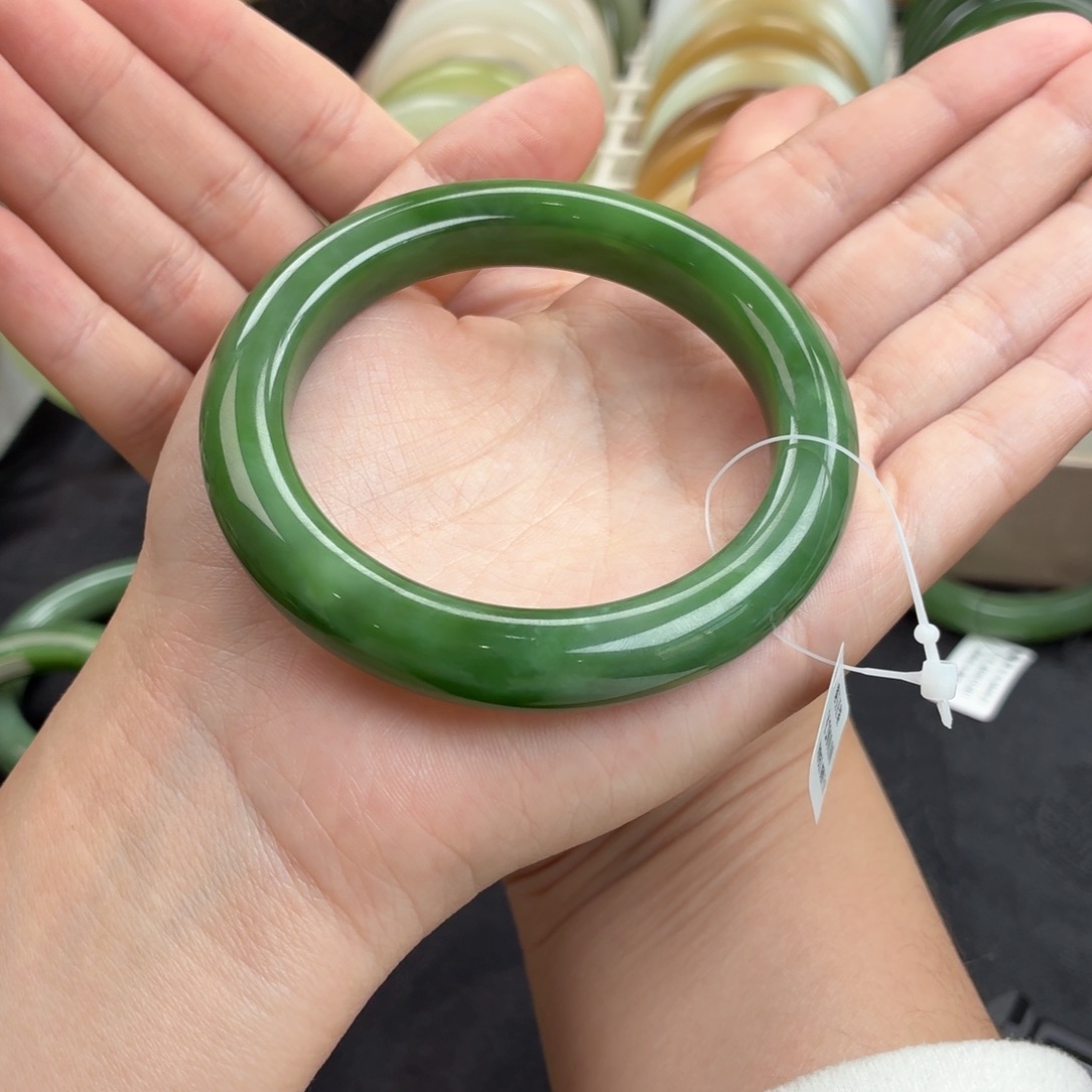 ****…和田玉未镶嵌手镯-碧玉特价漏-猫眼纹欠