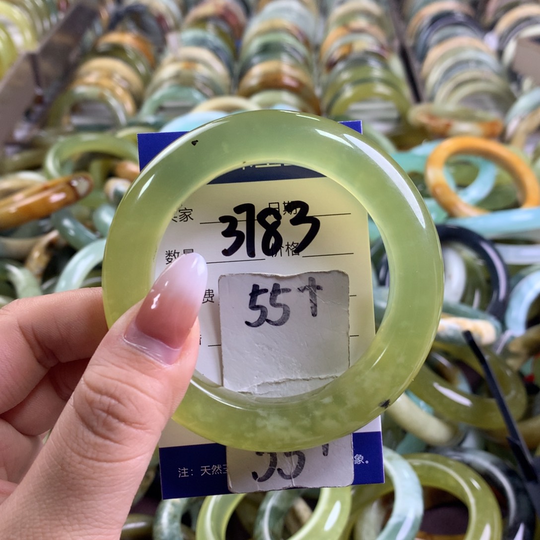 蛇纹石玉未镶嵌手镯3783