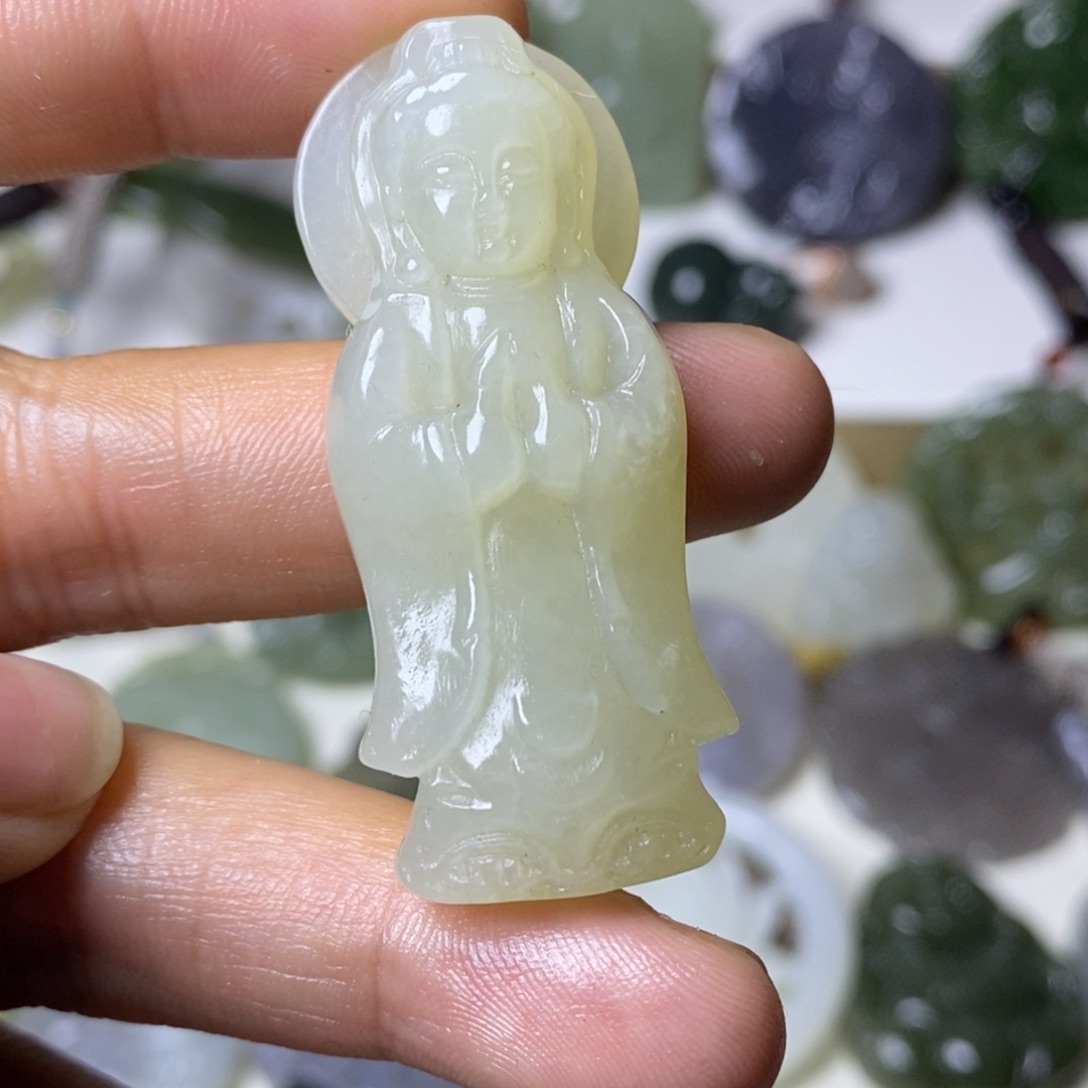 和田玉未镶嵌颈饰