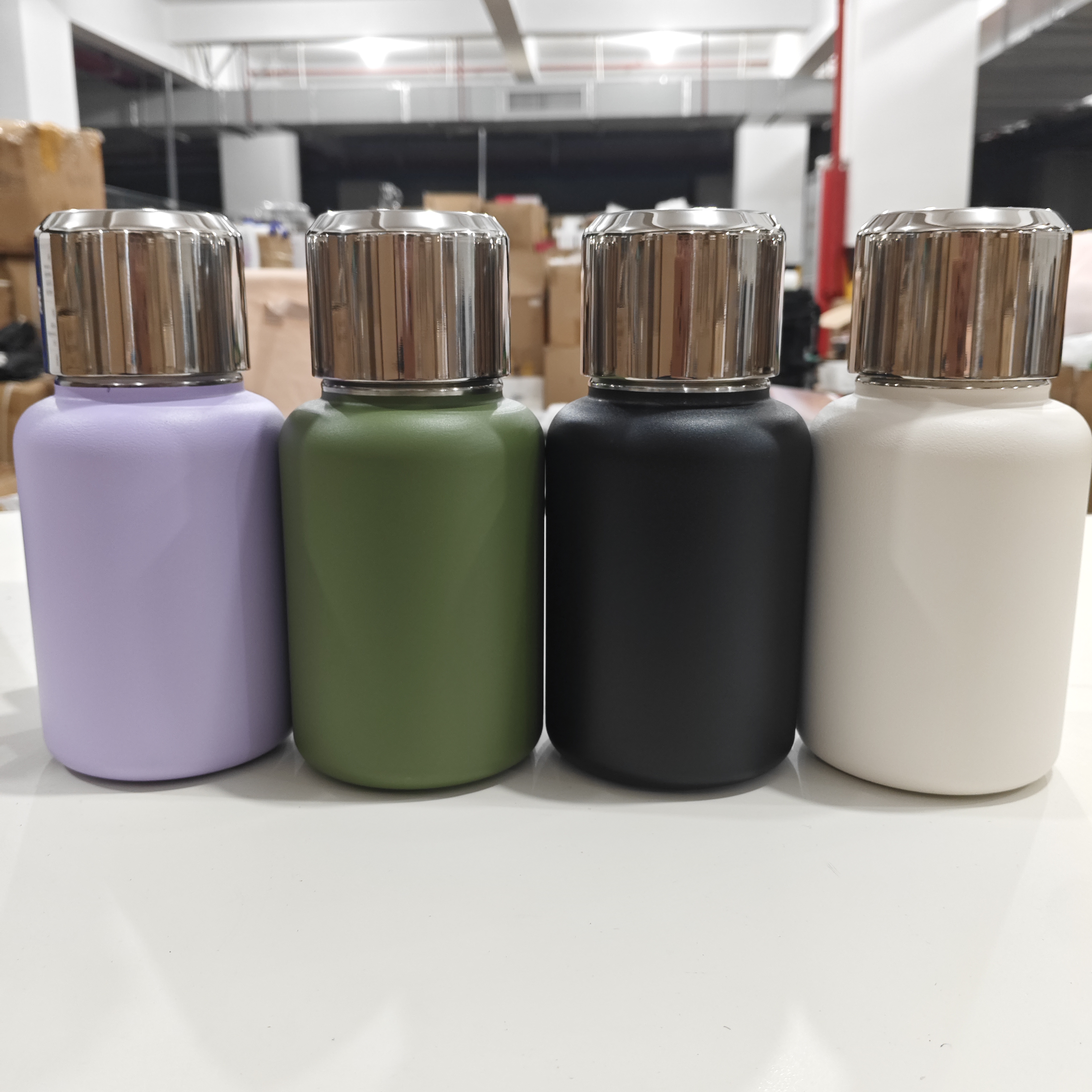 不锈钢带手柄钢盖保温杯