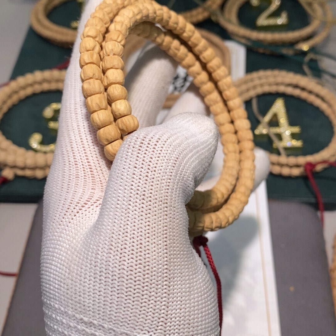 柏香籽/百香籽吊坠A****i