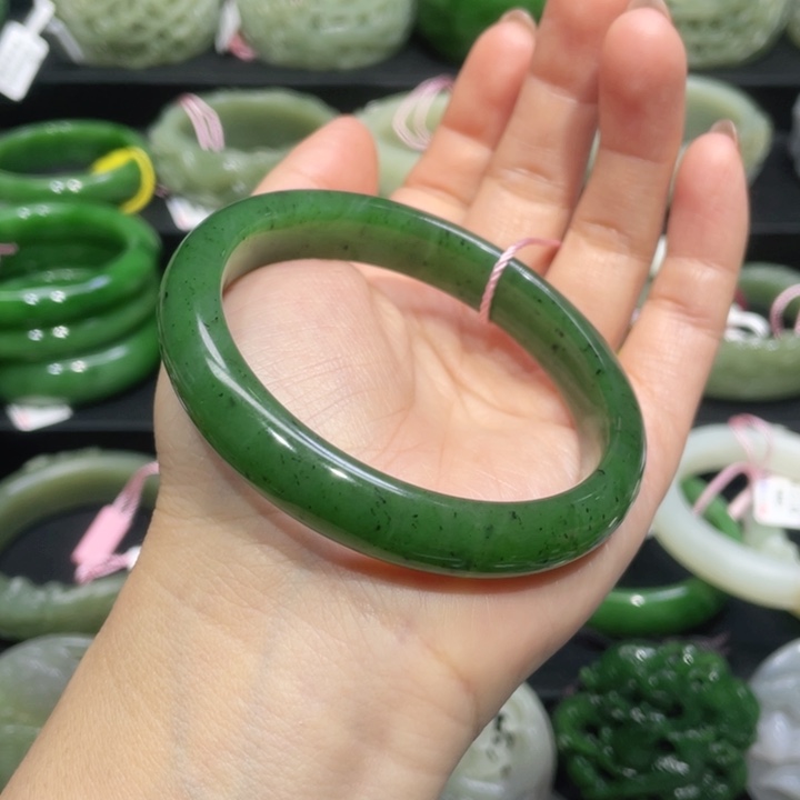 和田玉手镯58圈口 编号23未镶嵌