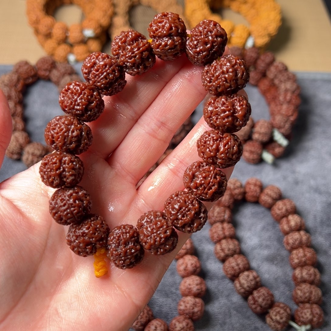 金刚菩提手串19尺寸矮桩蜂窝梅花头货