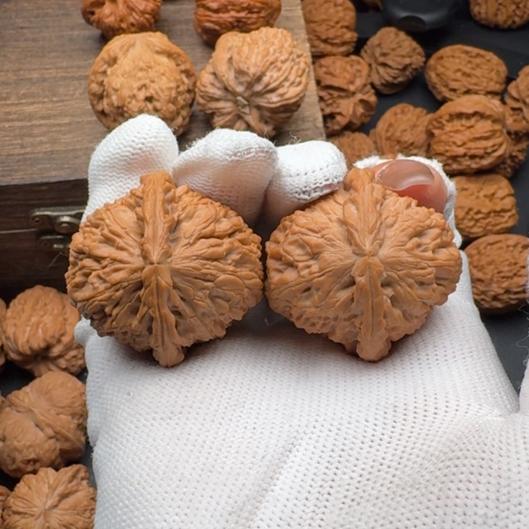 文玩核桃吊坠36三角白1