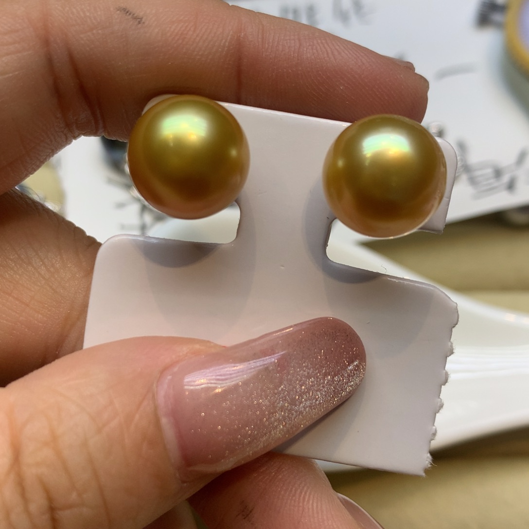 18K金镶嵌耳饰海水珍珠