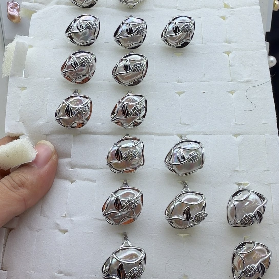 淡水珍珠颈饰合金