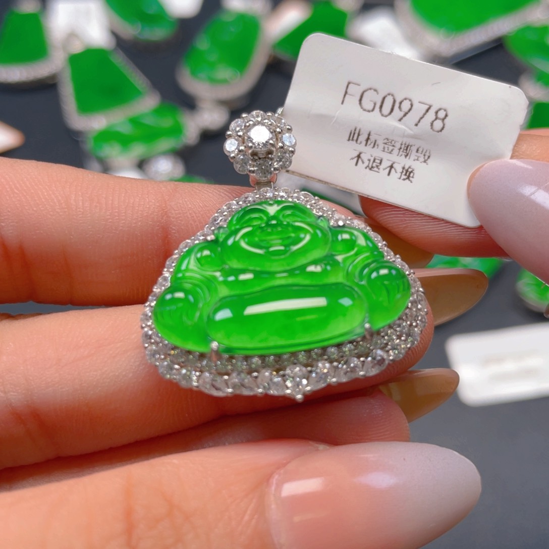 【闪购商品】颈饰银S925镶嵌翡翠翡翠