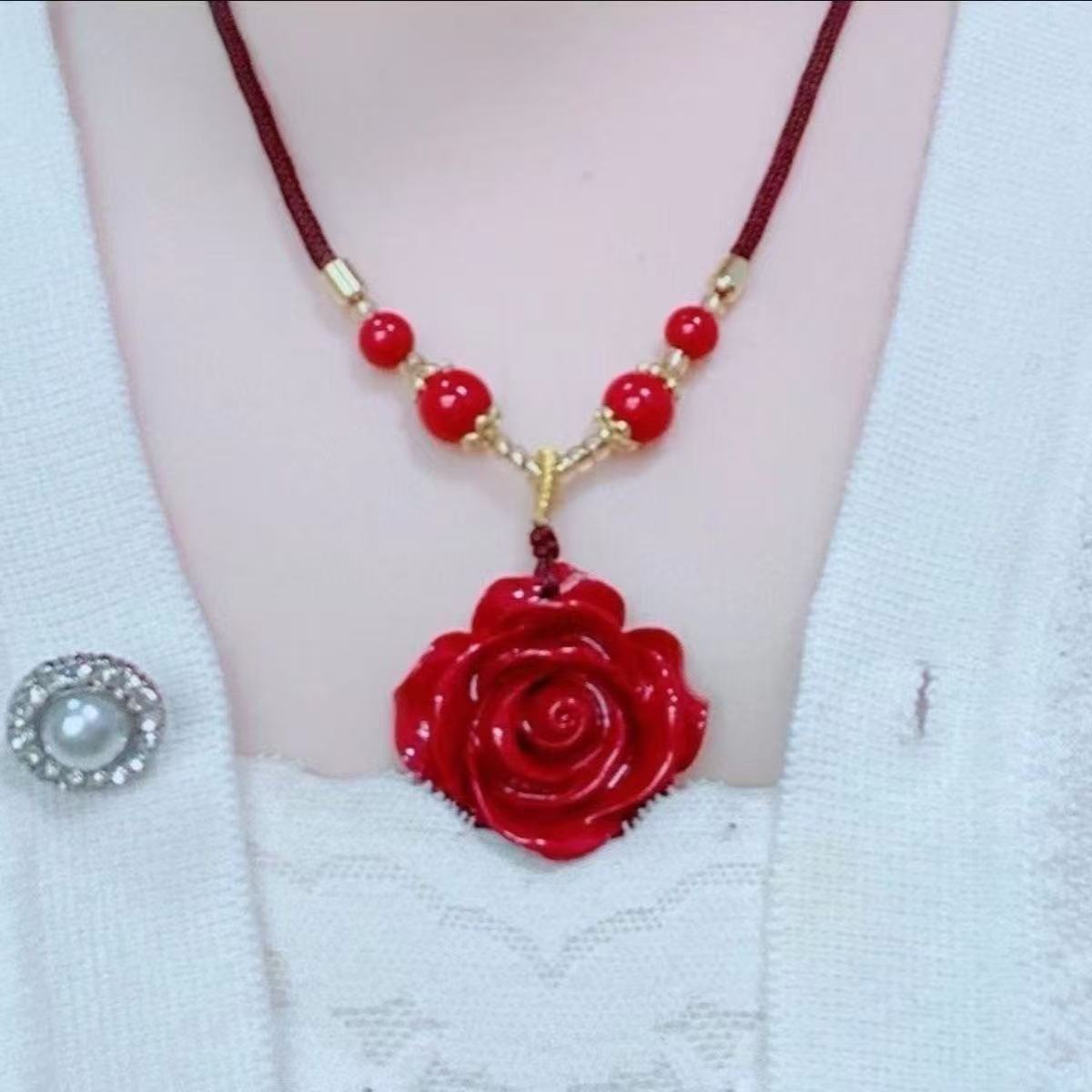 含辰砂工艺品《正品朱砂》精致女士玫瑰花吊坠