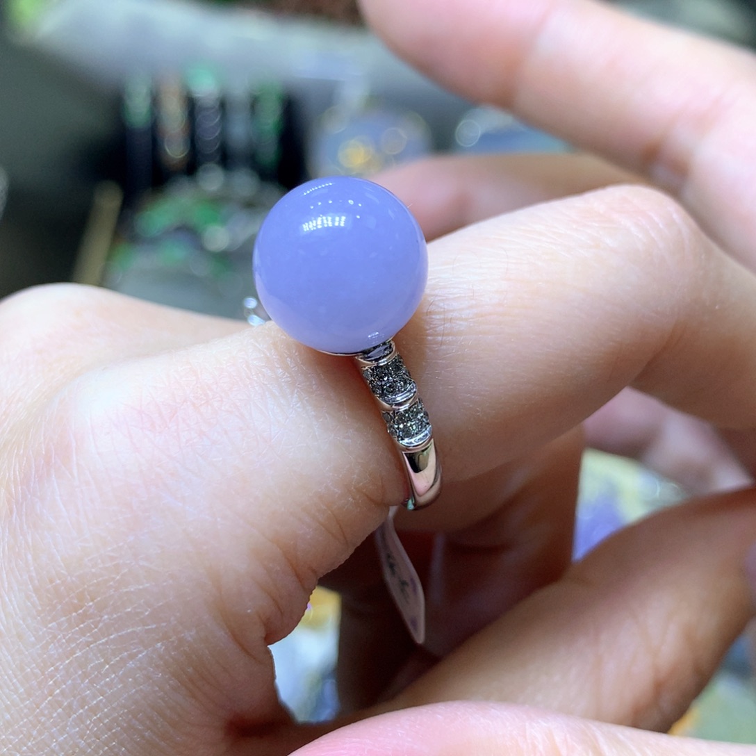 【闪购商品】翡翠颈饰18K金镶嵌翡翠吊坠项链