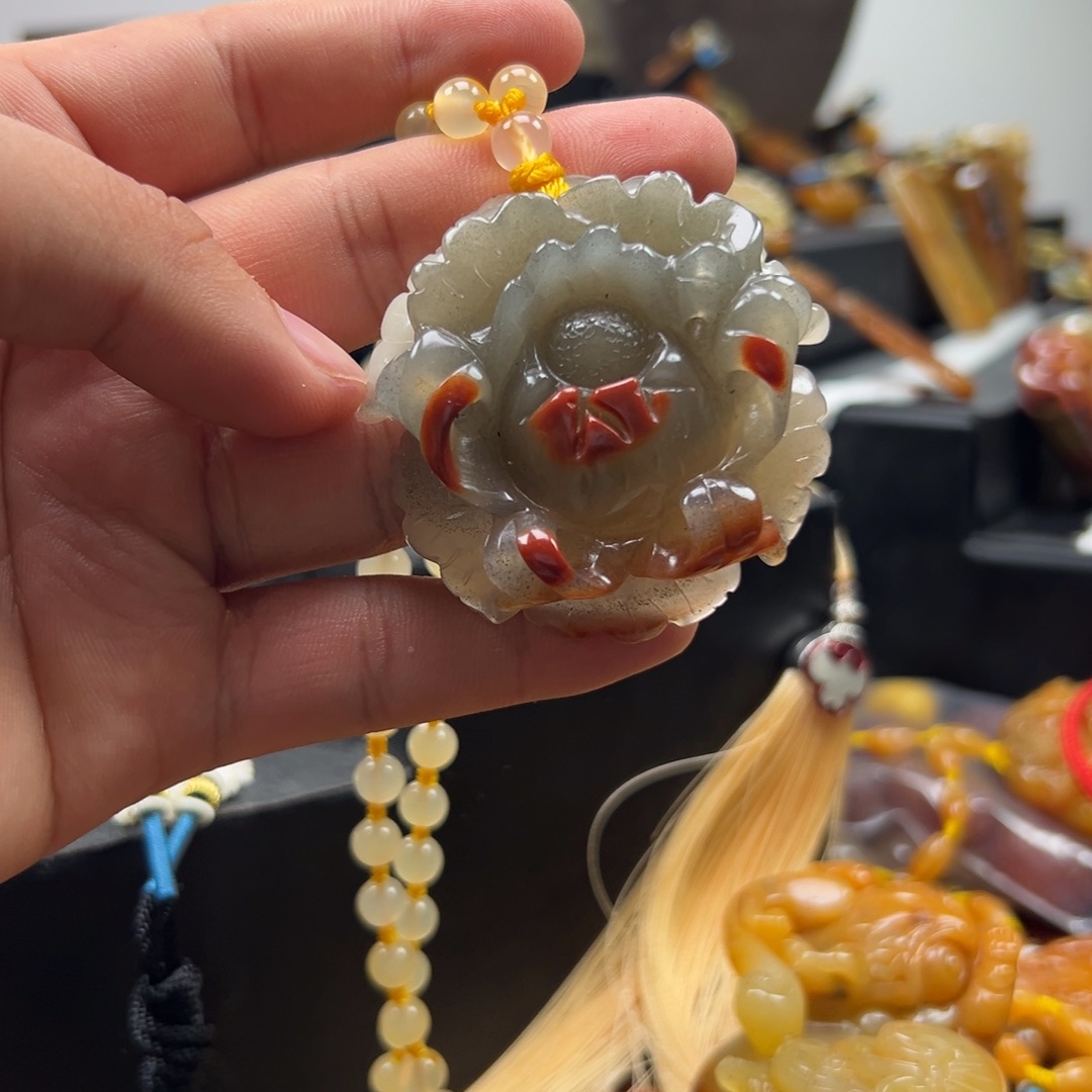 石英质玉（黄龙玉）未镶嵌黄龙玉