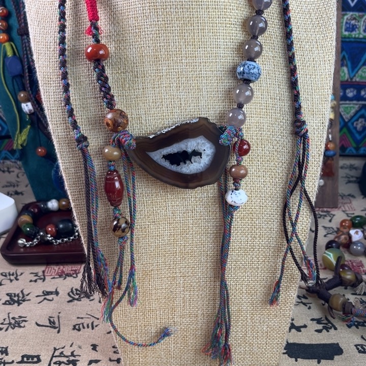 玛瑙/玉髓未镶嵌颈饰