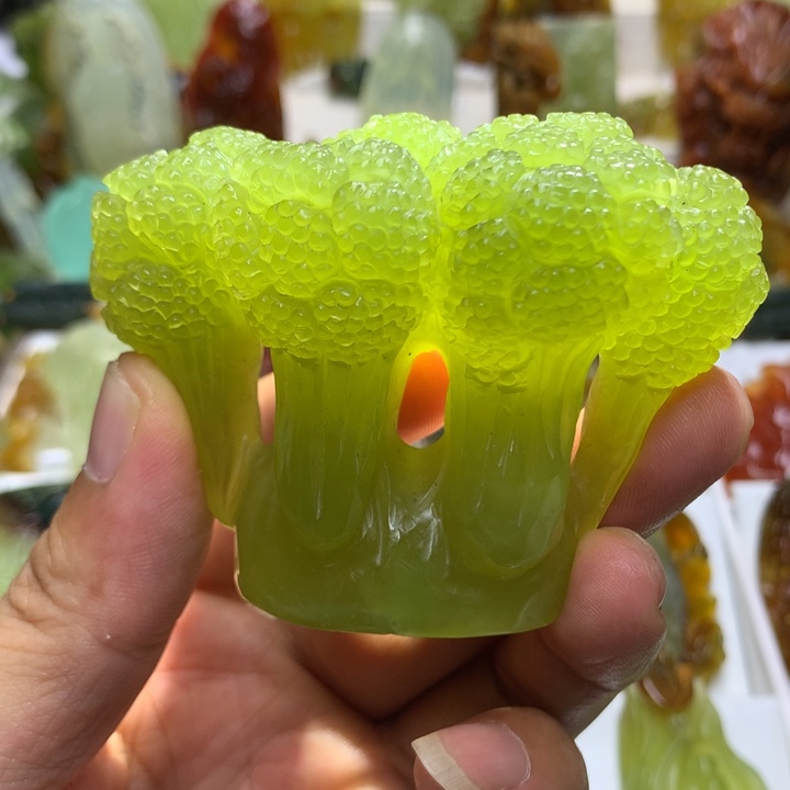 蛇纹石玉未镶嵌珠宝半成品