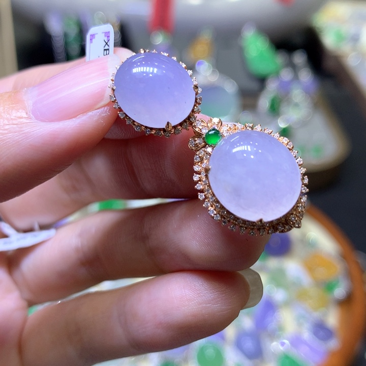 【闪购商品】翡翠颈饰18K金镶嵌翡翠吊坠项链