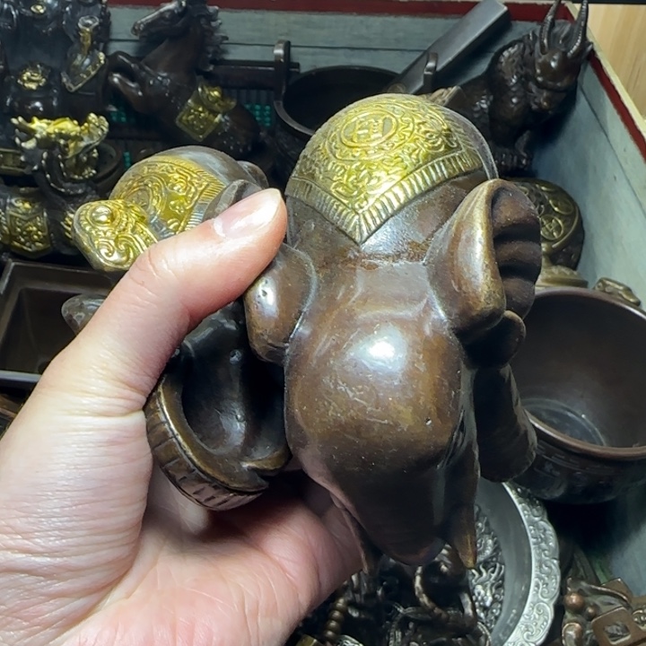 铜器把玩摆件链接