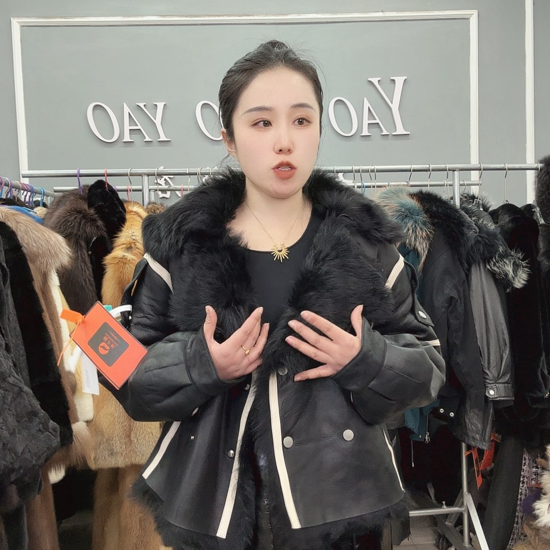 姚小妖家高端皮草姚小妖家高端皮草