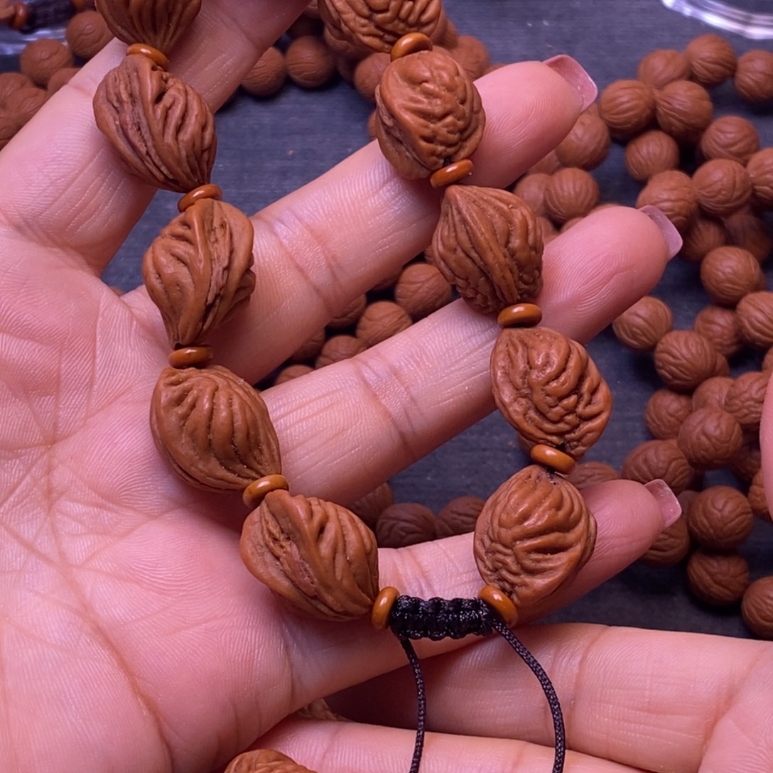秦岭龙纹桃核手串1.4