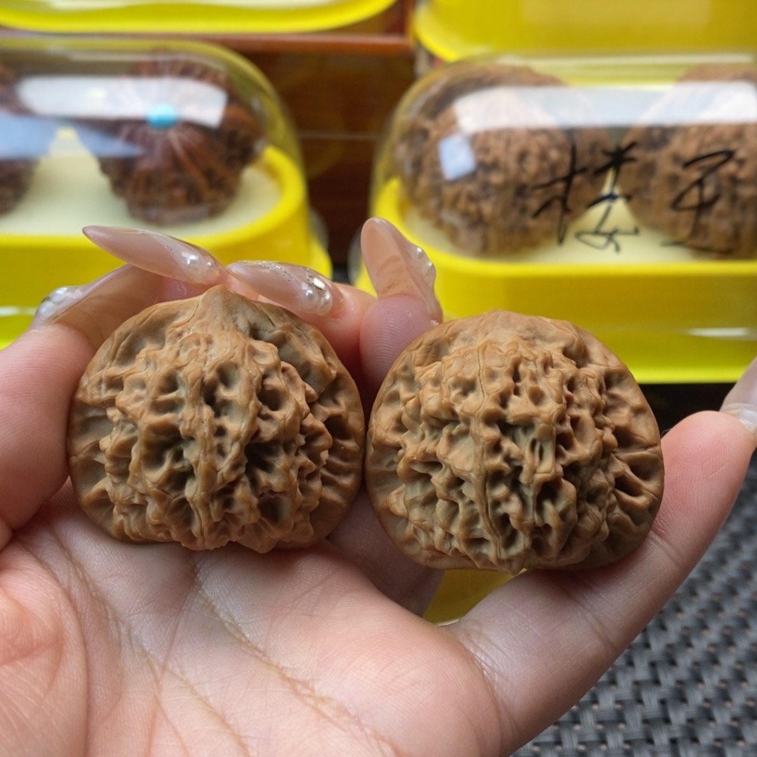 文玩核桃吊坠全品秦闷38