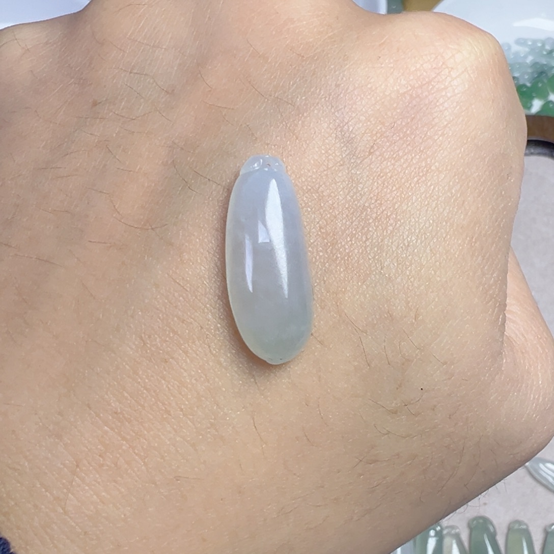 金***·翡翠散珠福瓜一个 有瑕