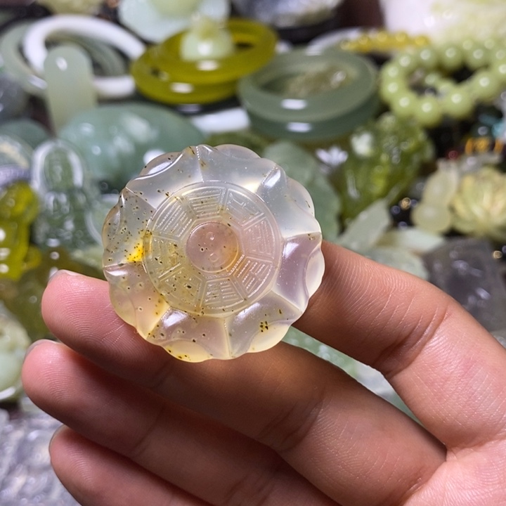 岫玉岫玉颈饰未镶嵌