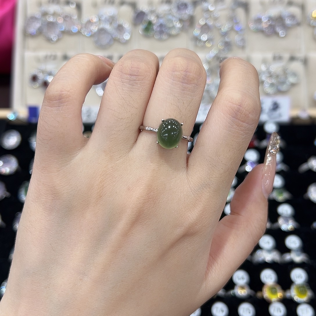 苏***）蛇纹石玉银S925镶嵌戒指
