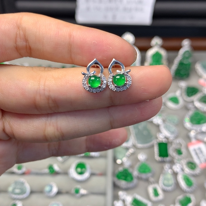 翡翠未镶嵌耳饰耳钉