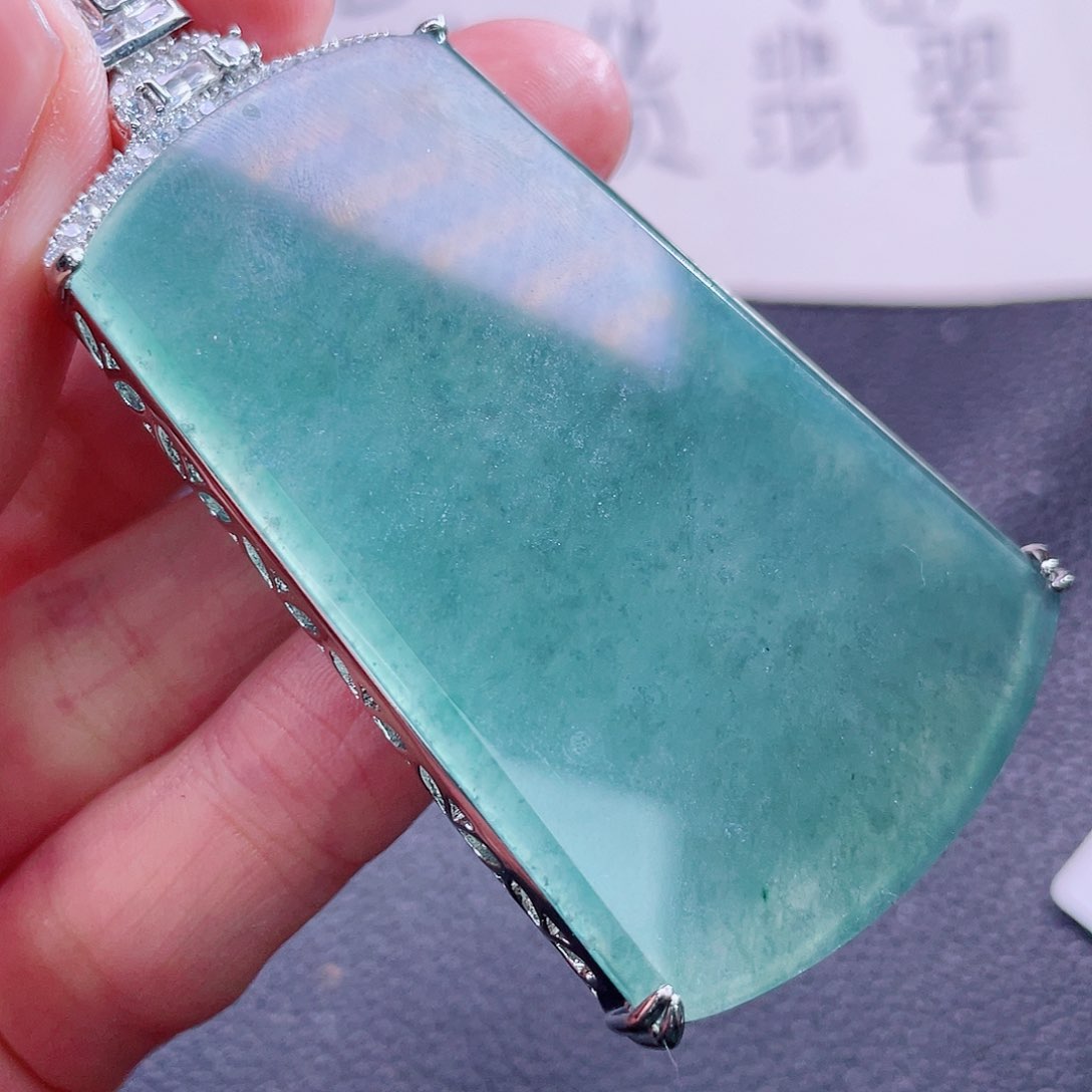 翡翠颈饰未镶嵌99999999999