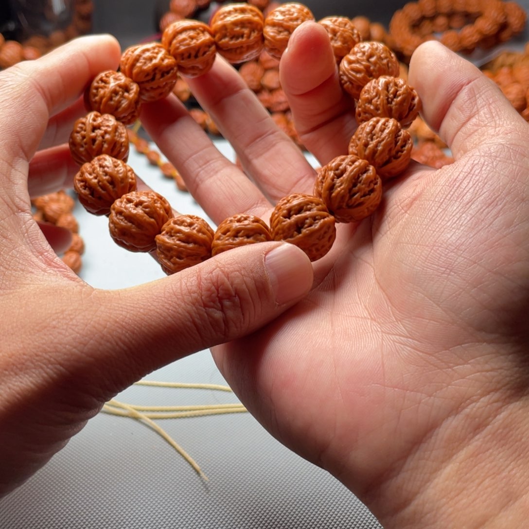 文玩核桃手串Z****i京八棱