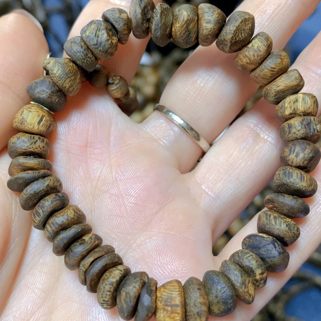 沉香手串张勺子卡9-8克多样性发货一条