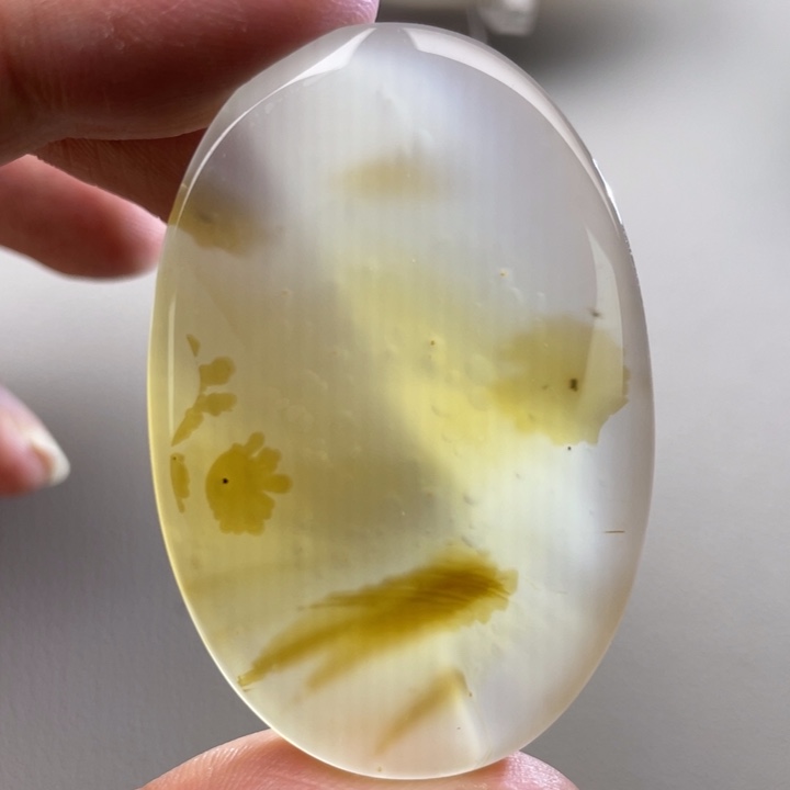 玛瑙/玉髓颈饰未镶嵌羌***岛