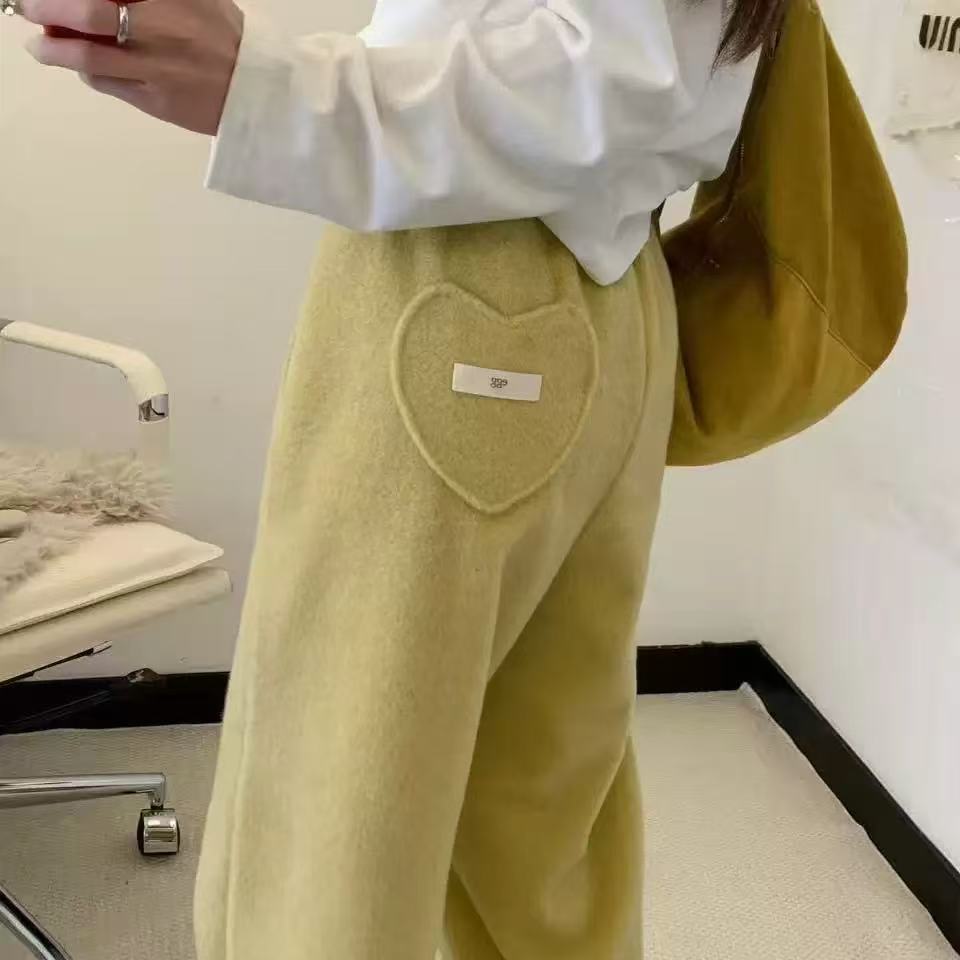 【韩系爱心口袋休闲裤】冬日氛围感百搭休闲爱心口袋直筒裤520