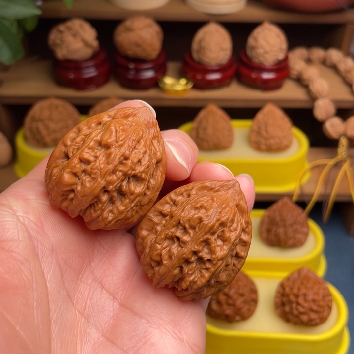 文玩核桃把件天**你鸡心