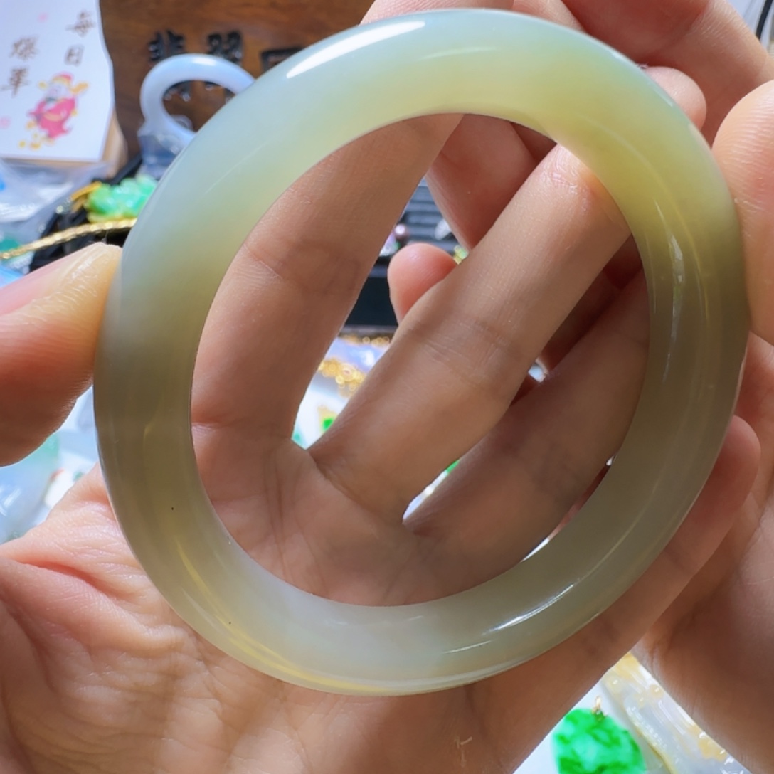 发***王和田玉未镶嵌手镯和田玉460