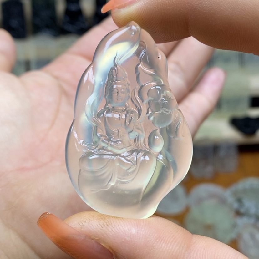 【闪购商品】蛇纹石玉颈饰未镶嵌