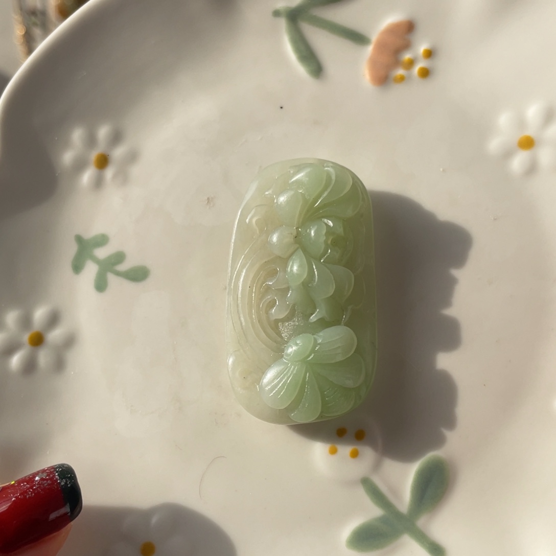 和田玉未镶嵌颈饰脆青花花