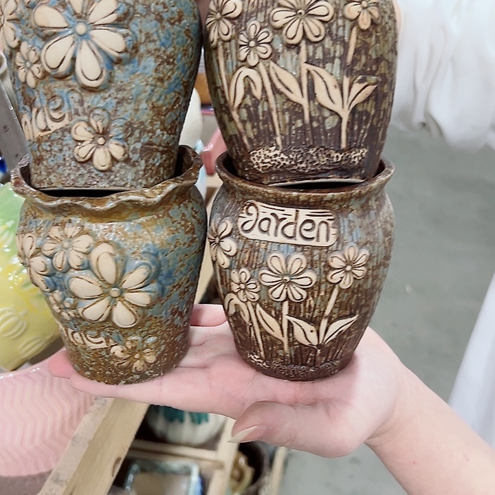 有孔.凑满10元发货多肉陶瓷花盆！