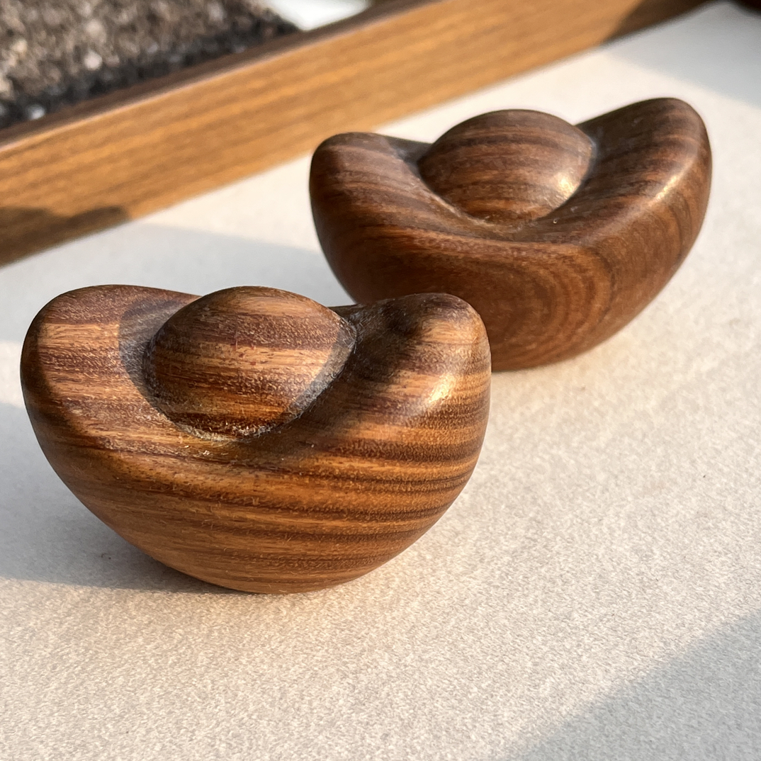 阿根廷绿檀手把件·【元宝】2个