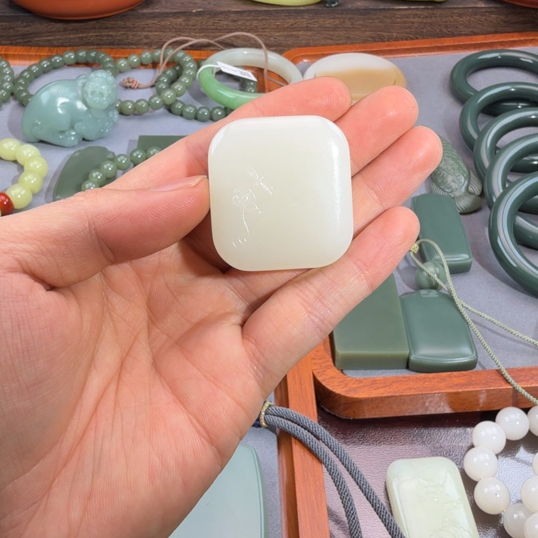 和田玉（糖玉）手链未镶嵌夏****n