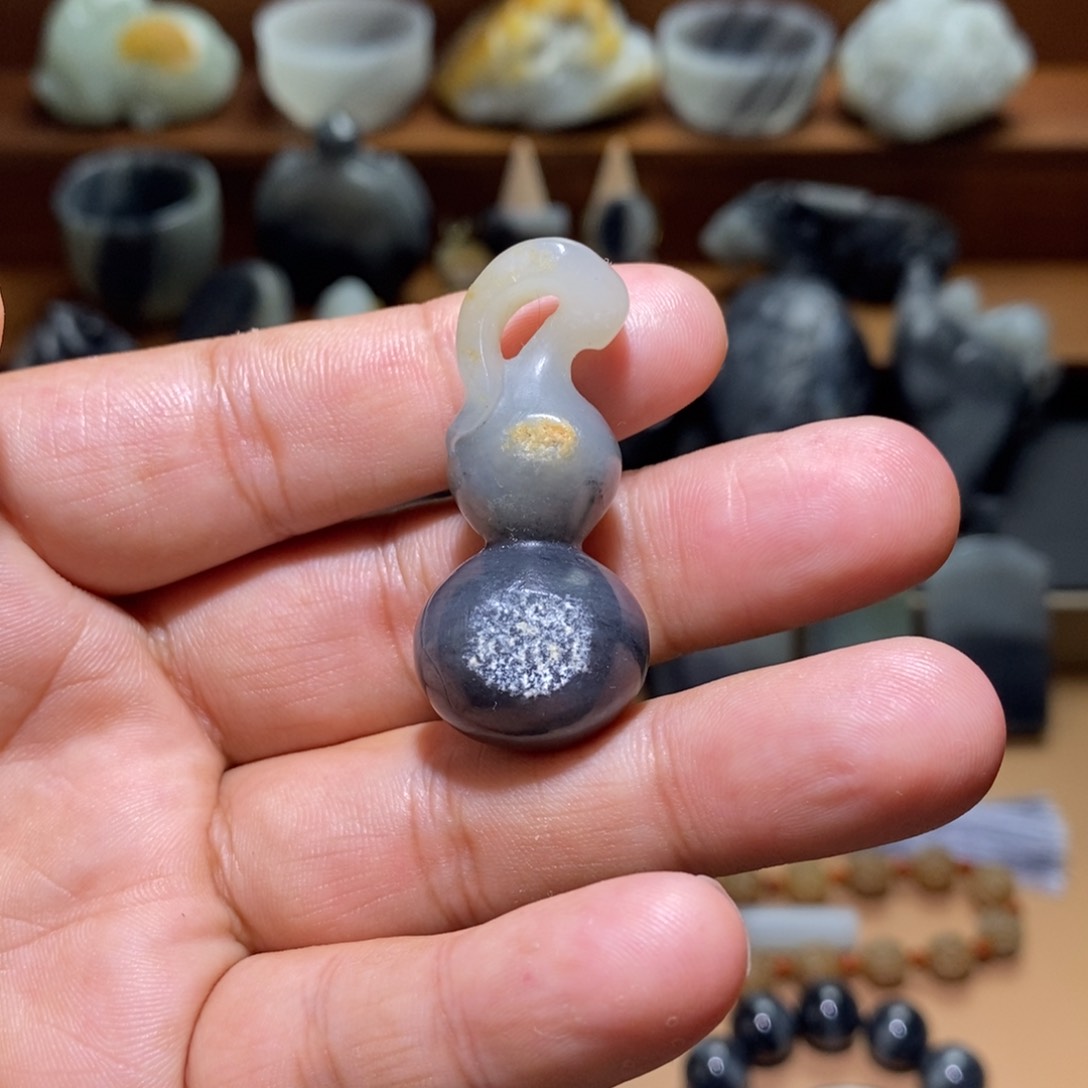 未镶嵌和田玉挂件