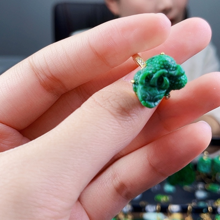 翡翠戒指银S925镶嵌饰品