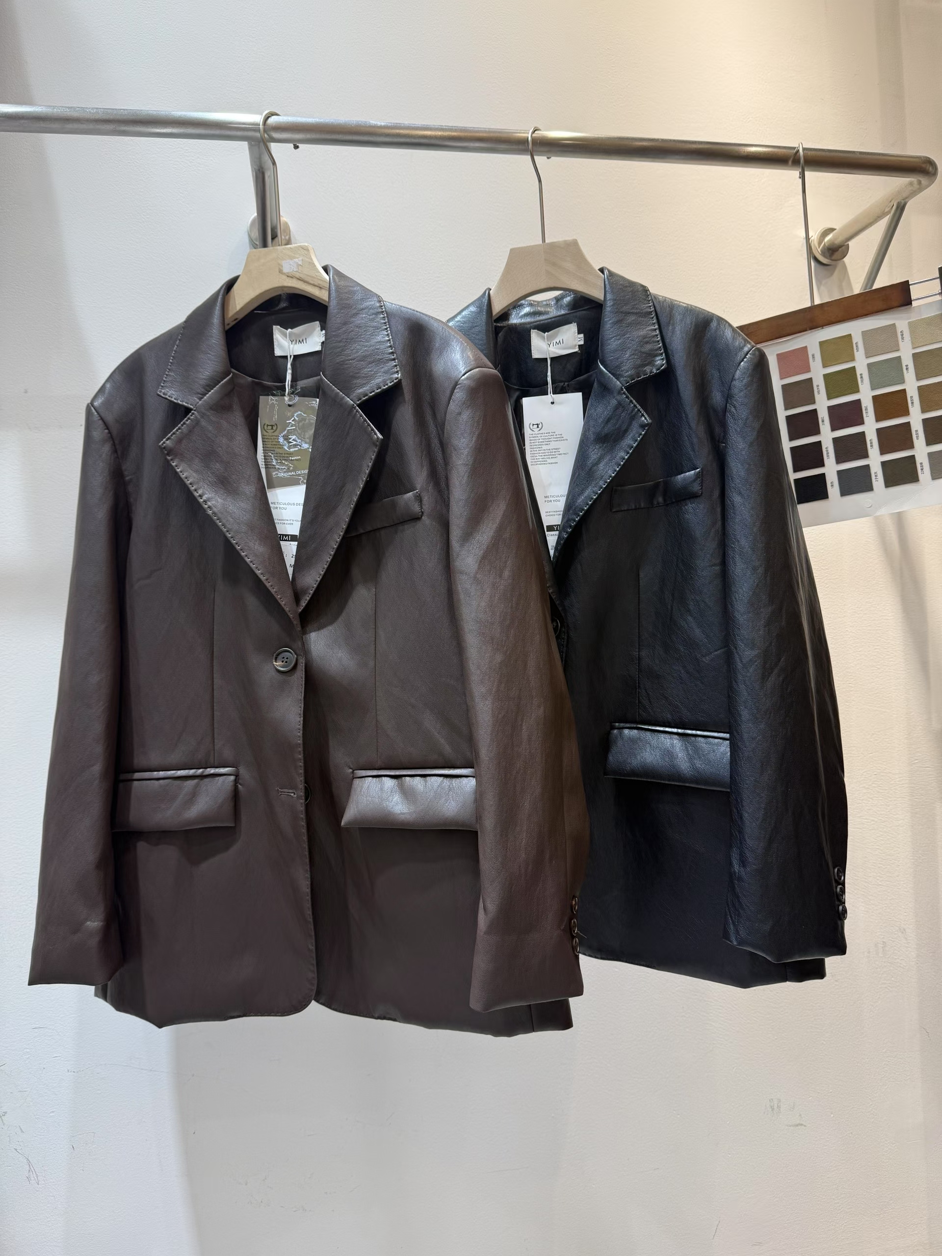 2025秋季新款PU皮西服高级感蛋白皮中长款长袖外套气质百搭皮衣