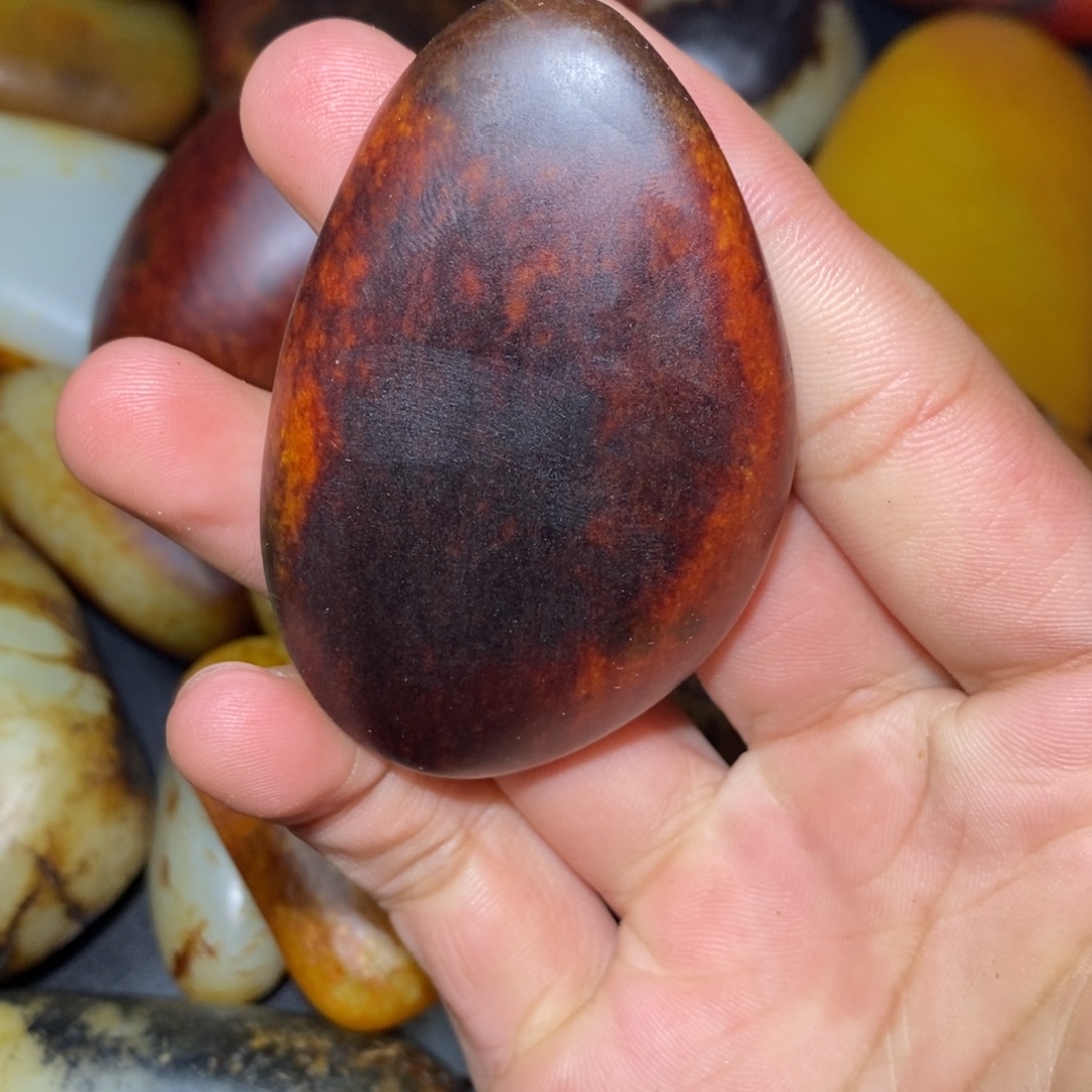 和田玉未镶嵌珠宝奇石